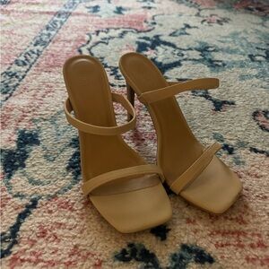 Tan Lulus Heels